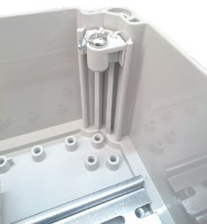 Montageplatten Höhenverstellung für IGO-Gehäuse - VE mit 4 Stück