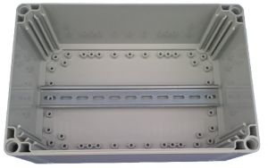 polycarbonate housing 300x200x132mm IP66 with smooth base and transparent cover