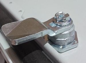 Black plastic T-handle - individual closure