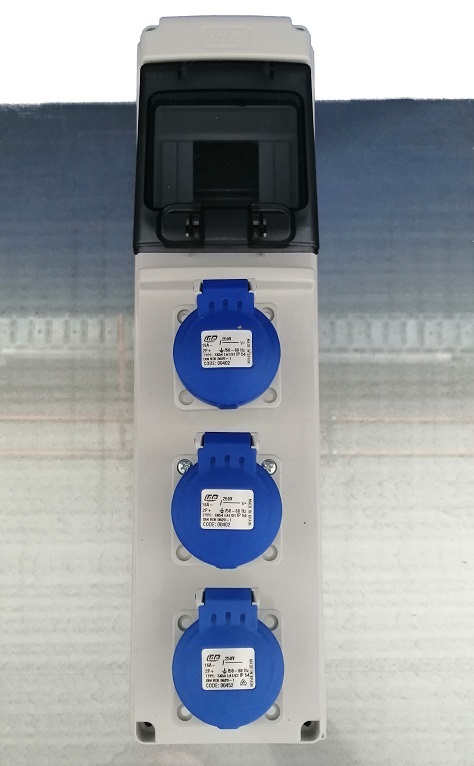 Einbausteckdose Schutzkontakt Kupplung Wandverteiler IP54 blau Steckdose Dose 
