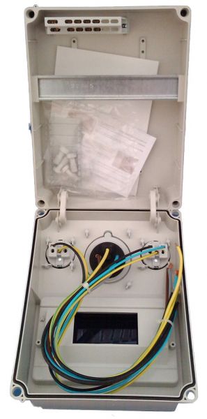 Wall distributor 41234 with 2x230V Schuko + 1x32A CEE sockets pre-wired