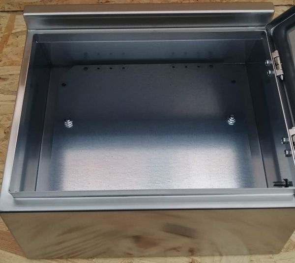 V2A Edelstahl Schaltschrank 300x200x155 mm HBT mit Schrägdach