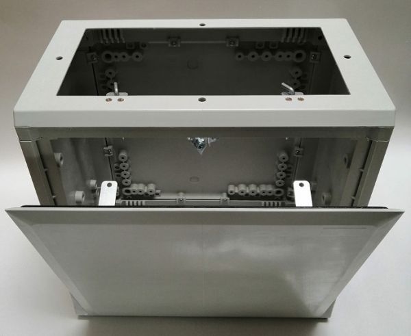 GFK floor base 500x420mm with support rail