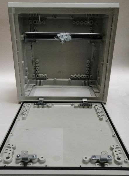 Plastic base BT 1250x300mm for cable entry - for on-floor mounting