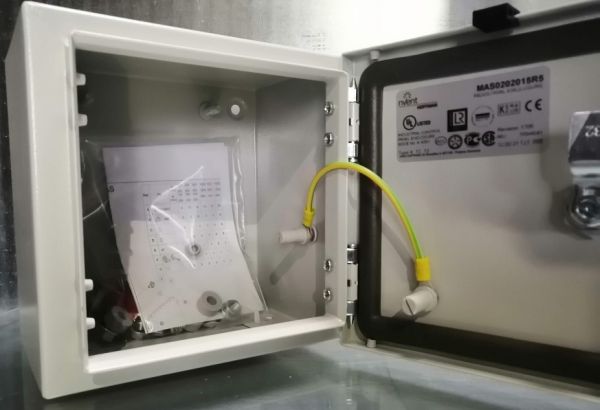2nd choice IP66 control cabinet 200x200x155 mm HBT without original box