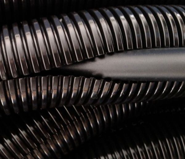 NW29 Wellrohr PA6 flex Kabelschutz schwarz - geschlitzt
